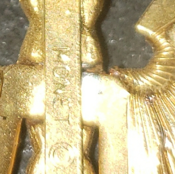 VINTAGE MONET METAL GOLD BUTTERFLY BROOCH - Picture 4 of 4